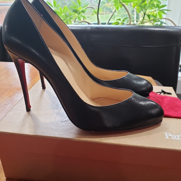 Christian Louboutin size EU 40 US 9.5 Black $350 - Picture 3 of 16